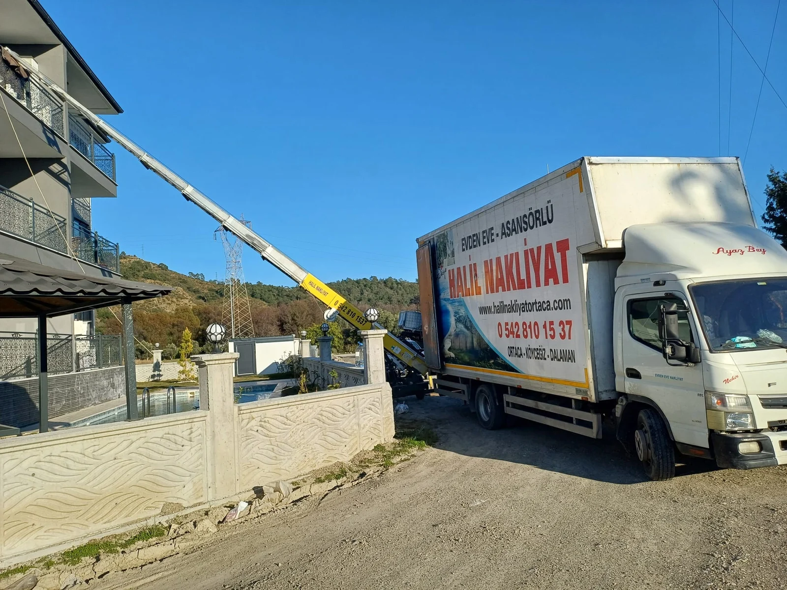 Uygun bina koşullarında asansörlü taşıma